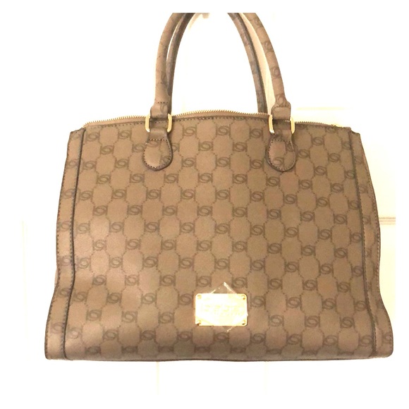 bebe Handbags - NWT bebe Alexis Monogram Triple Entry Tote
